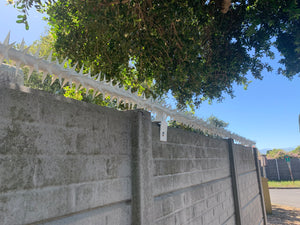 single row rotating spikes, Star rotating spikes, wall spikes, most effective anti-climb wall spikes, security spike, protect your home, secure your home business, security south africa, Spike-it security, Rola spikes, Star Spikes, rotating security spikes, wall spikes, vibracrete spikes, brick wall spikes,